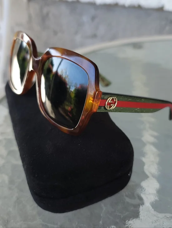 Gucci Women’s Tortoise Frame Sunglasses with Signature Stripe - Picture 3 of 11